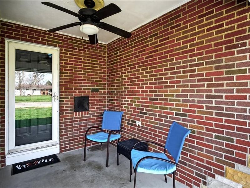 805 N Monroe Drive, Xenia, OH 45385 Photo 5