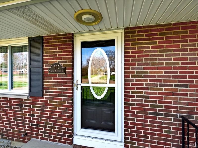 805 N Monroe Drive, Xenia, OH 45385 Photo 7