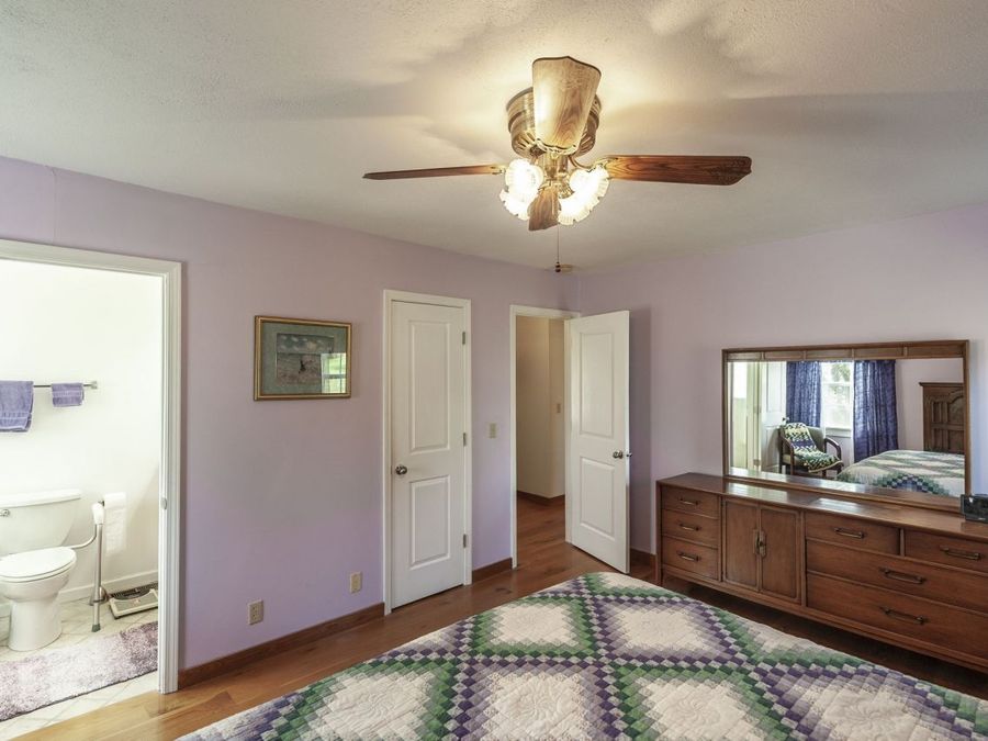 Property Image 100