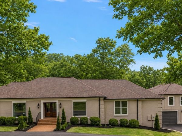 1409 Sneed Rd W, Franklin, TN 37069