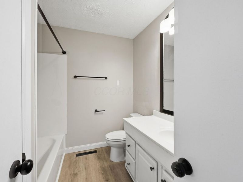 566 E 10th Street , Marysville, OH 43040 Photo 16