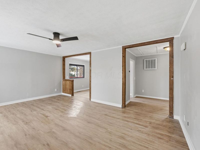 566 E 10th Street , Marysville, OH 43040 Photo 5