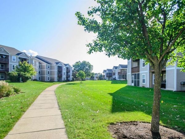 1419 Millbrook Trail, Ann Arbor, MI 48108