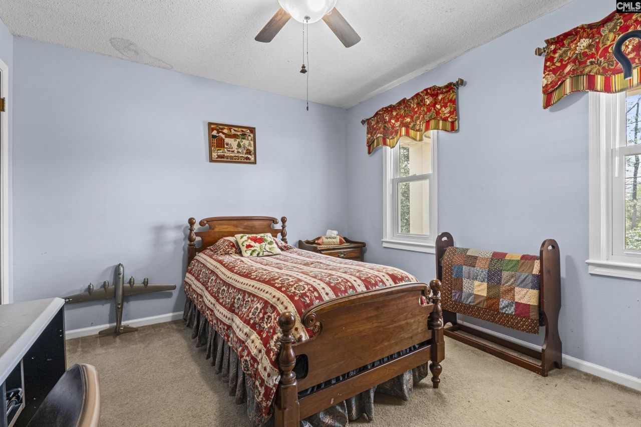 100 Dale Valley Road  Photo 24