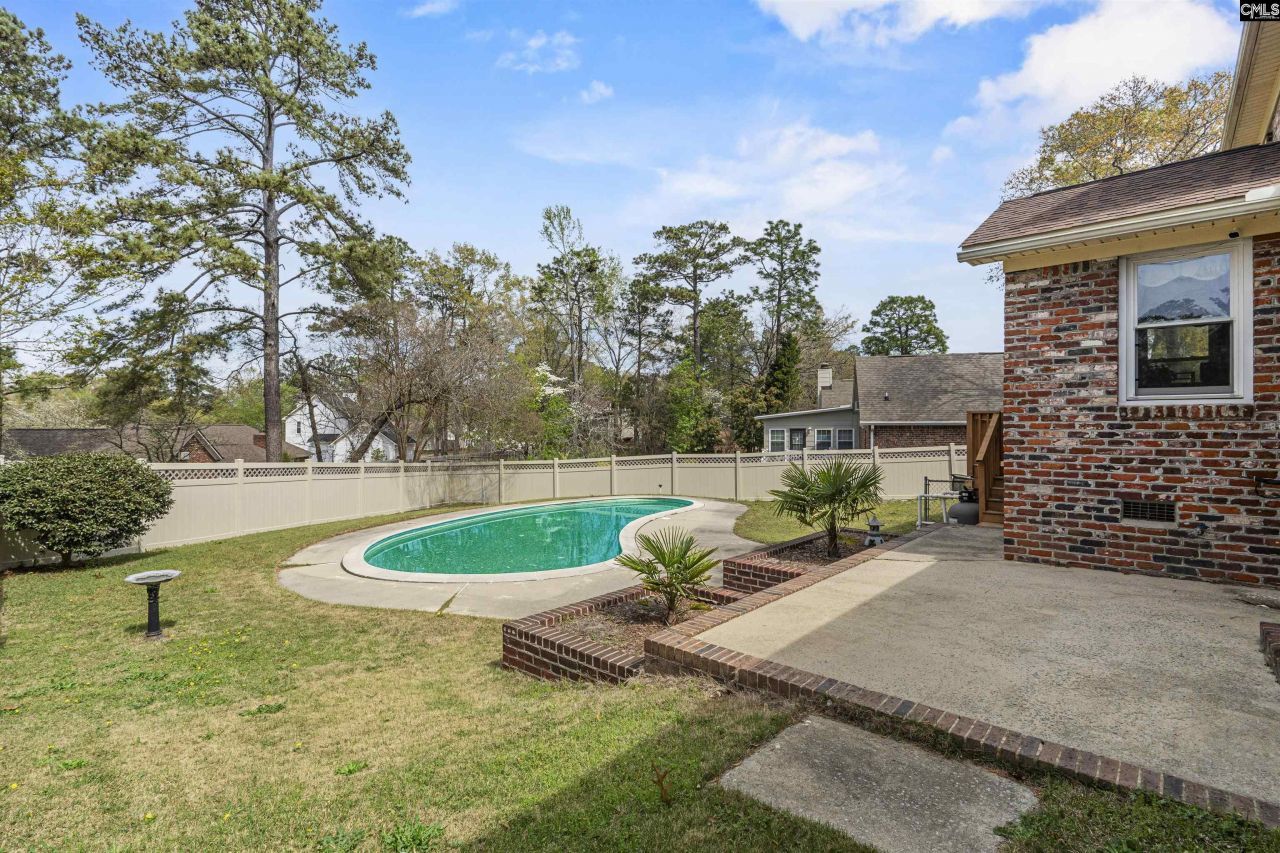 100 Dale Valley Road  Photo 32