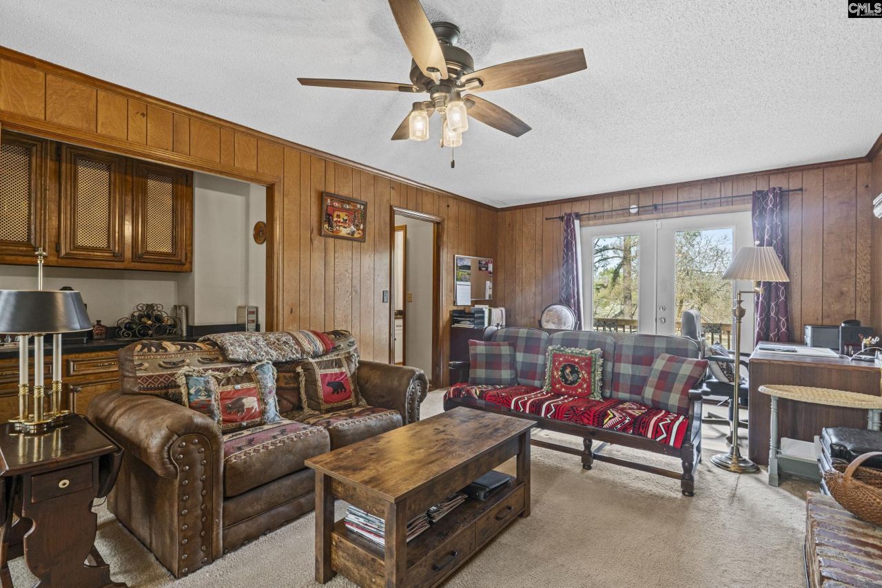 100 Dale Valley Road  Photo 7