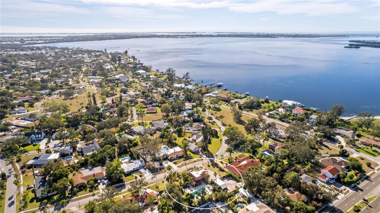 7810 Senrab Drive, Bradenton, FL 34209 Photo