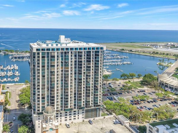 1 BEACH DRIVE SE, Unit 1702, ST PETERSBURG, FL 33701