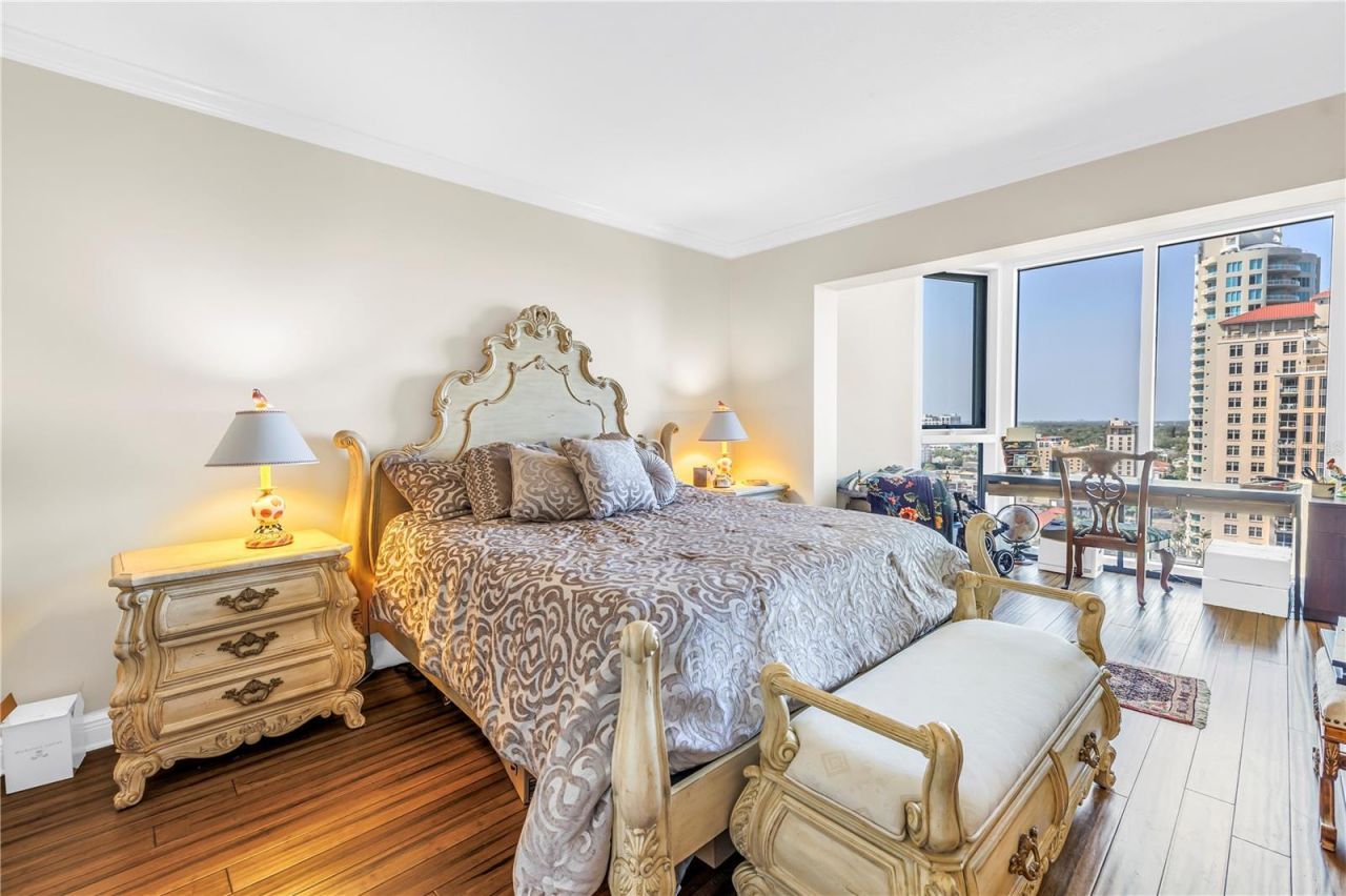 1 Beach Drive Se, Unit 1702, Saint Petersburg, FL 33701 Photo