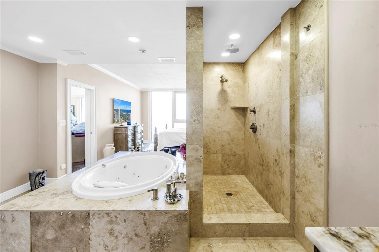 1 Beach Drive Se, Unit 1702, Saint Petersburg, FL 33701 Photo