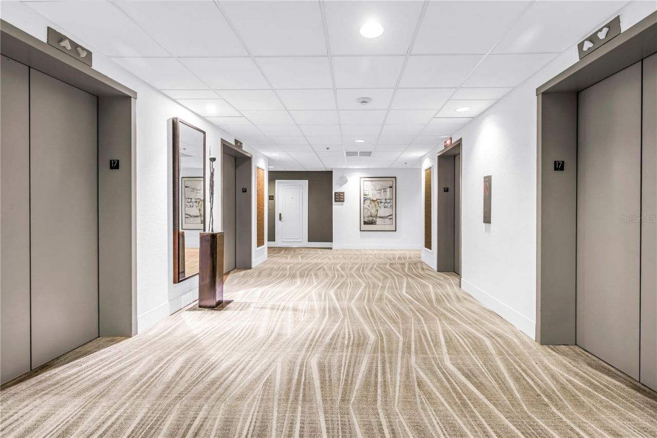 1 Beach Drive Se, Unit 1702, Saint Petersburg, FL 33701 Photo