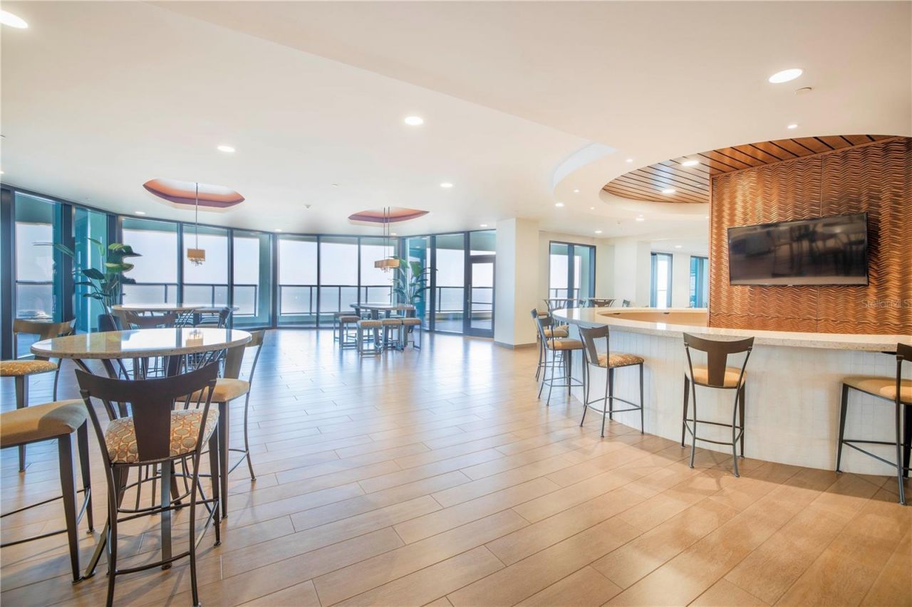 1 Beach Drive Se, Unit 1702, Saint Petersburg, FL 33701 Photo