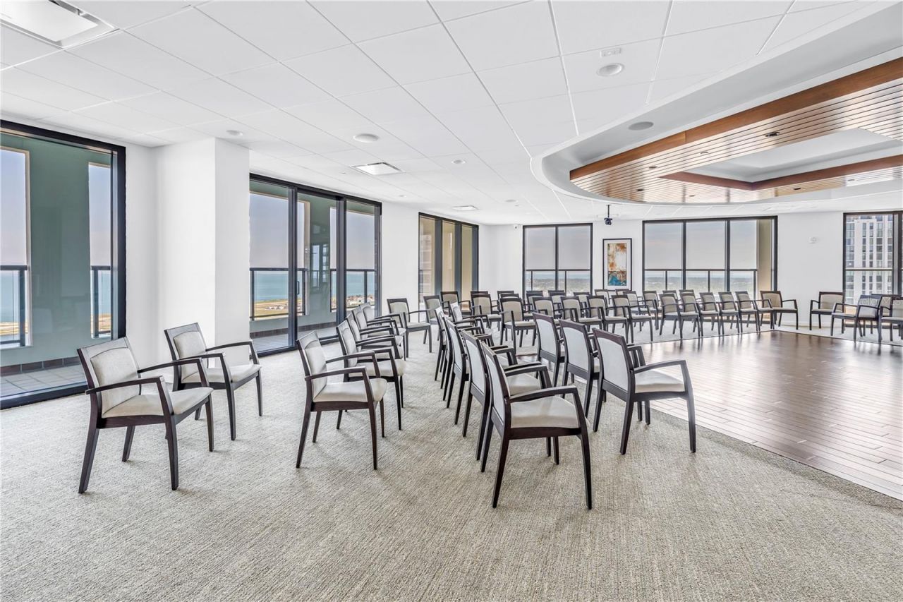 1 Beach Drive Se, Unit 1702, Saint Petersburg, FL 33701 Photo