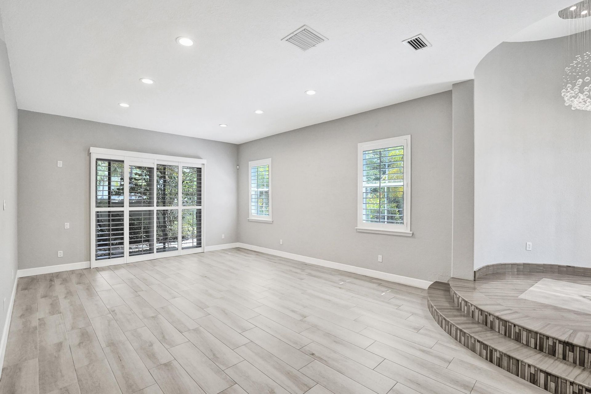 818 Spinnaker Drive E, Hollywood, FL 33019 Photo