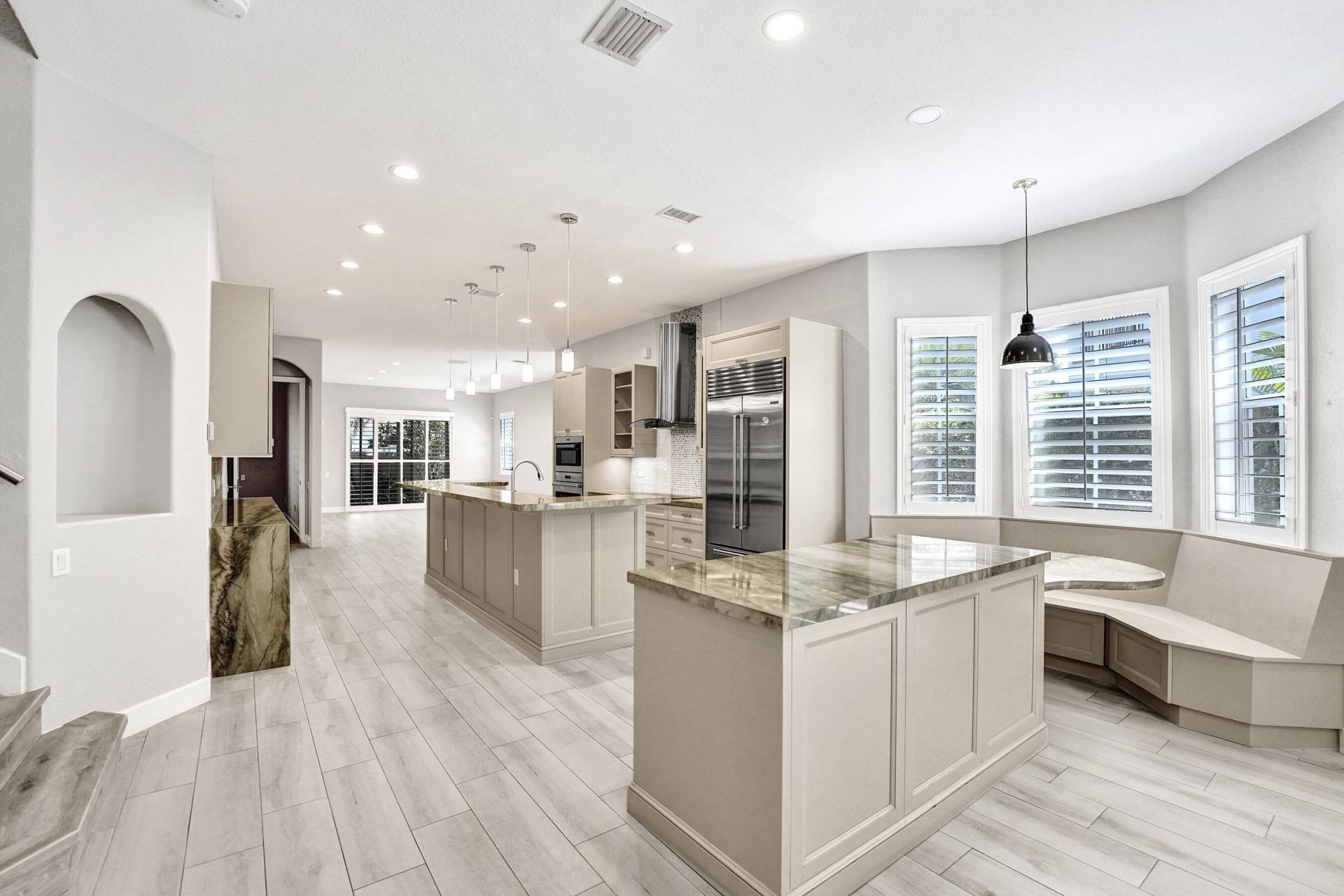 818 Spinnaker Drive E, Hollywood, FL 33019 Photo