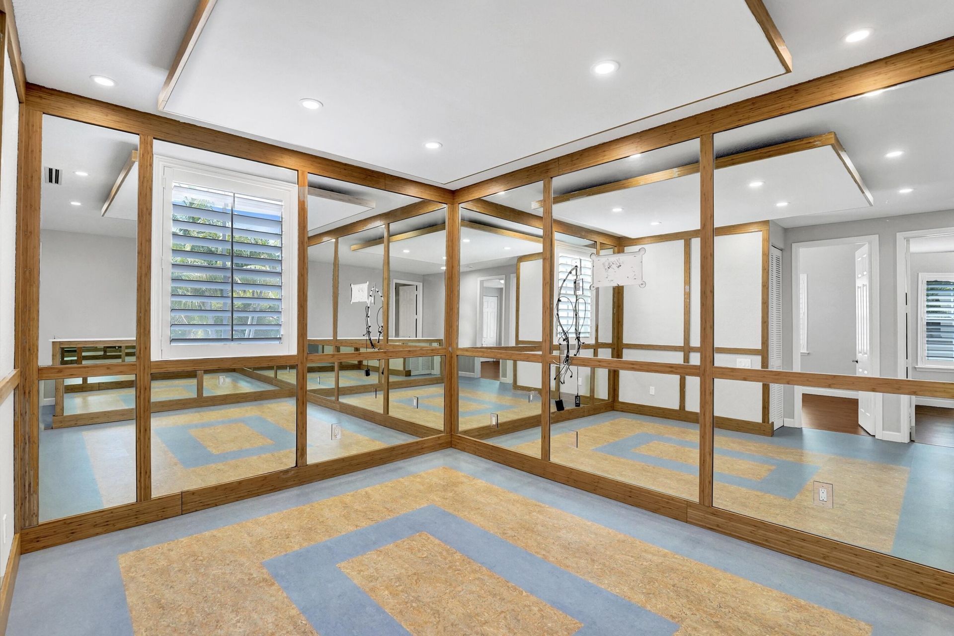 818 Spinnaker Drive E, Hollywood, FL 33019 Photo