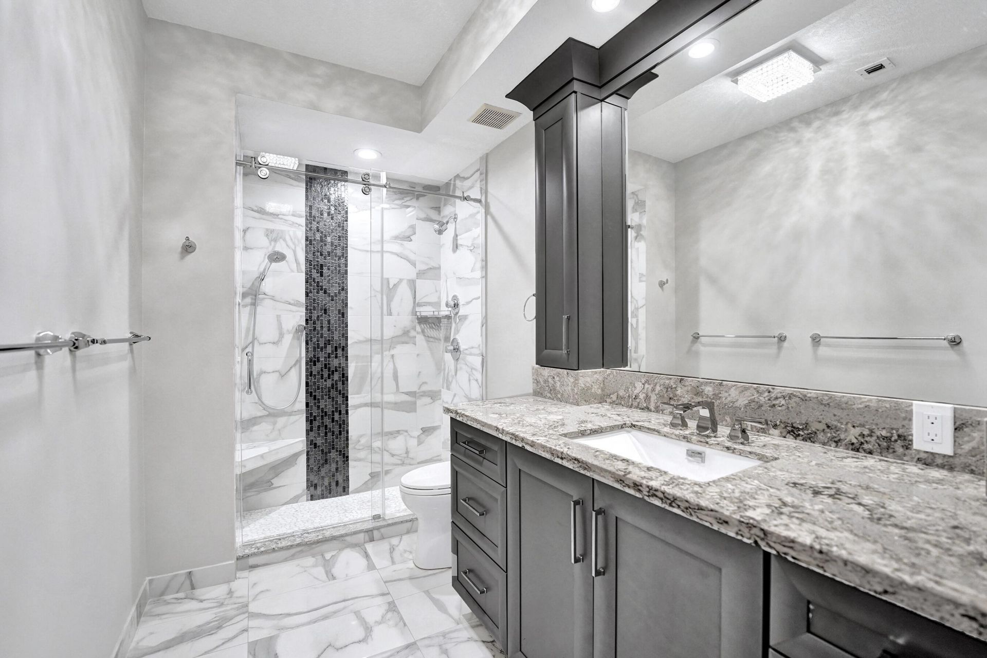 818 Spinnaker Drive E, Hollywood, FL 33019 Photo