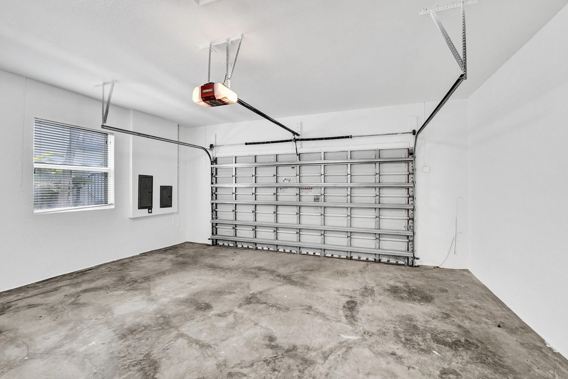 818 Spinnaker Drive E, Hollywood, FL 33019 Photo