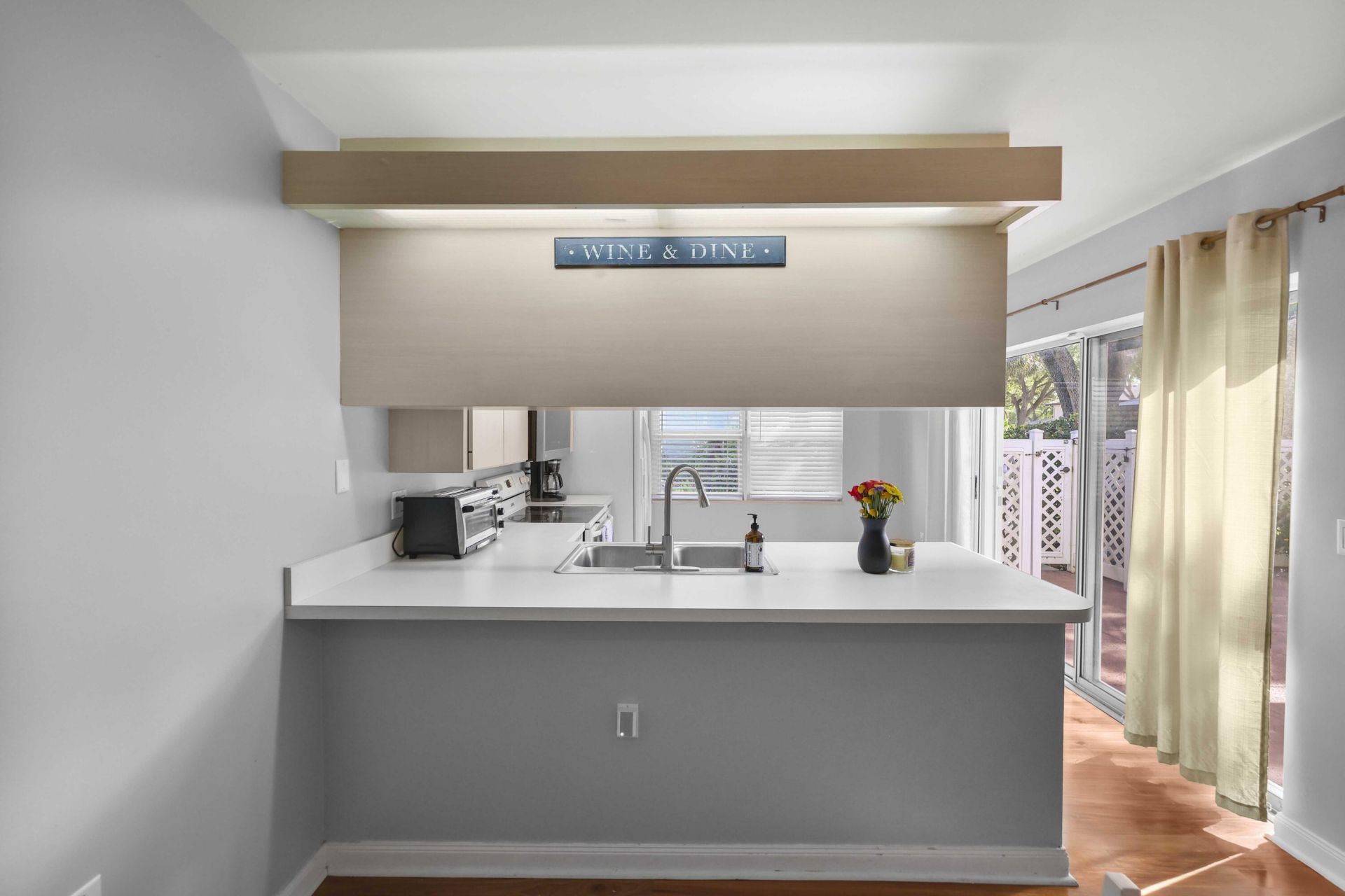 31 Clinton Court, Unit B, Royal Palm Beach, FL 33411 Photo