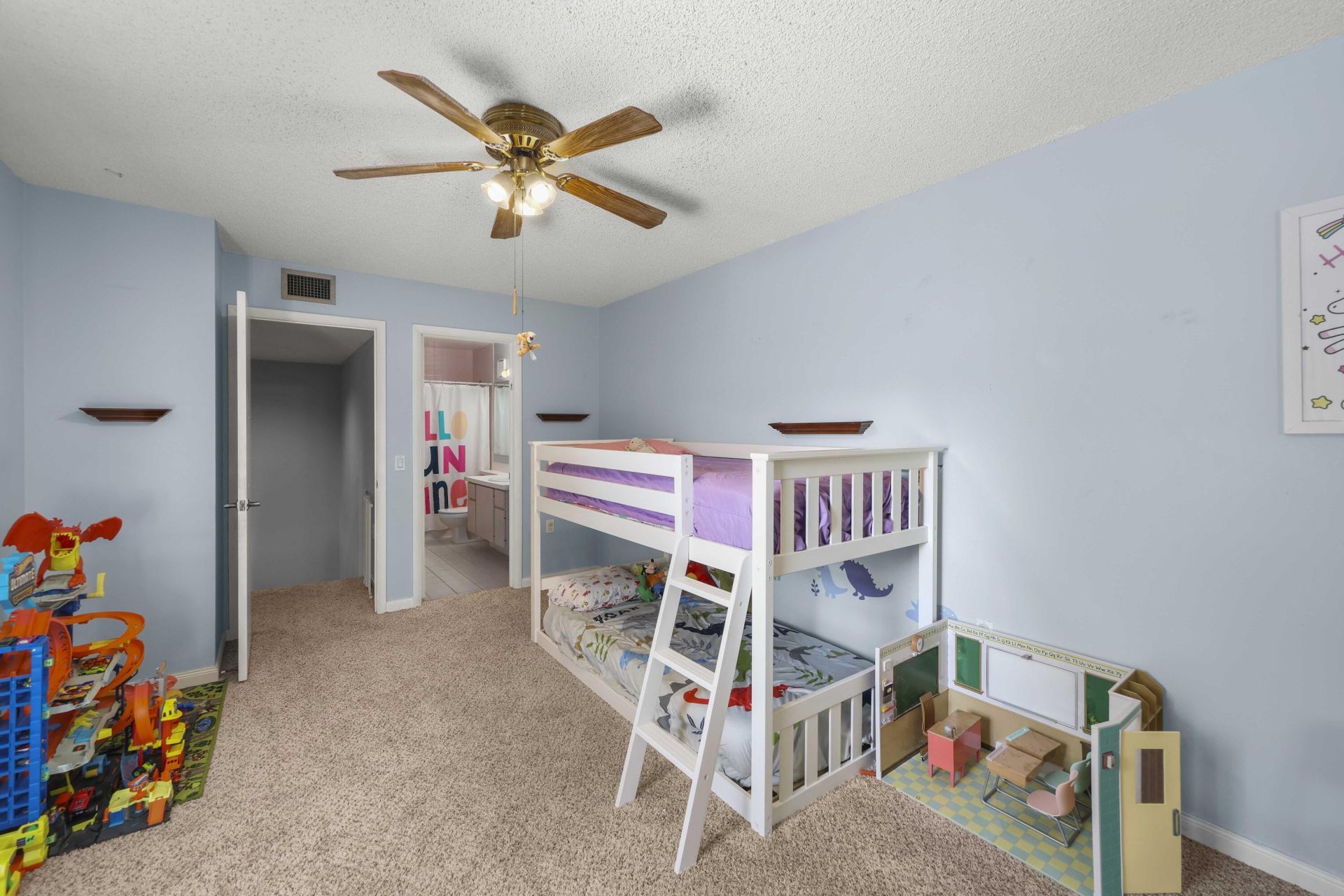 31 Clinton Court, Unit B, Royal Palm Beach, FL 33411 Photo