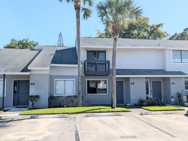 807 Riverside Drive, Unit 7, Greenacres, FL 33463