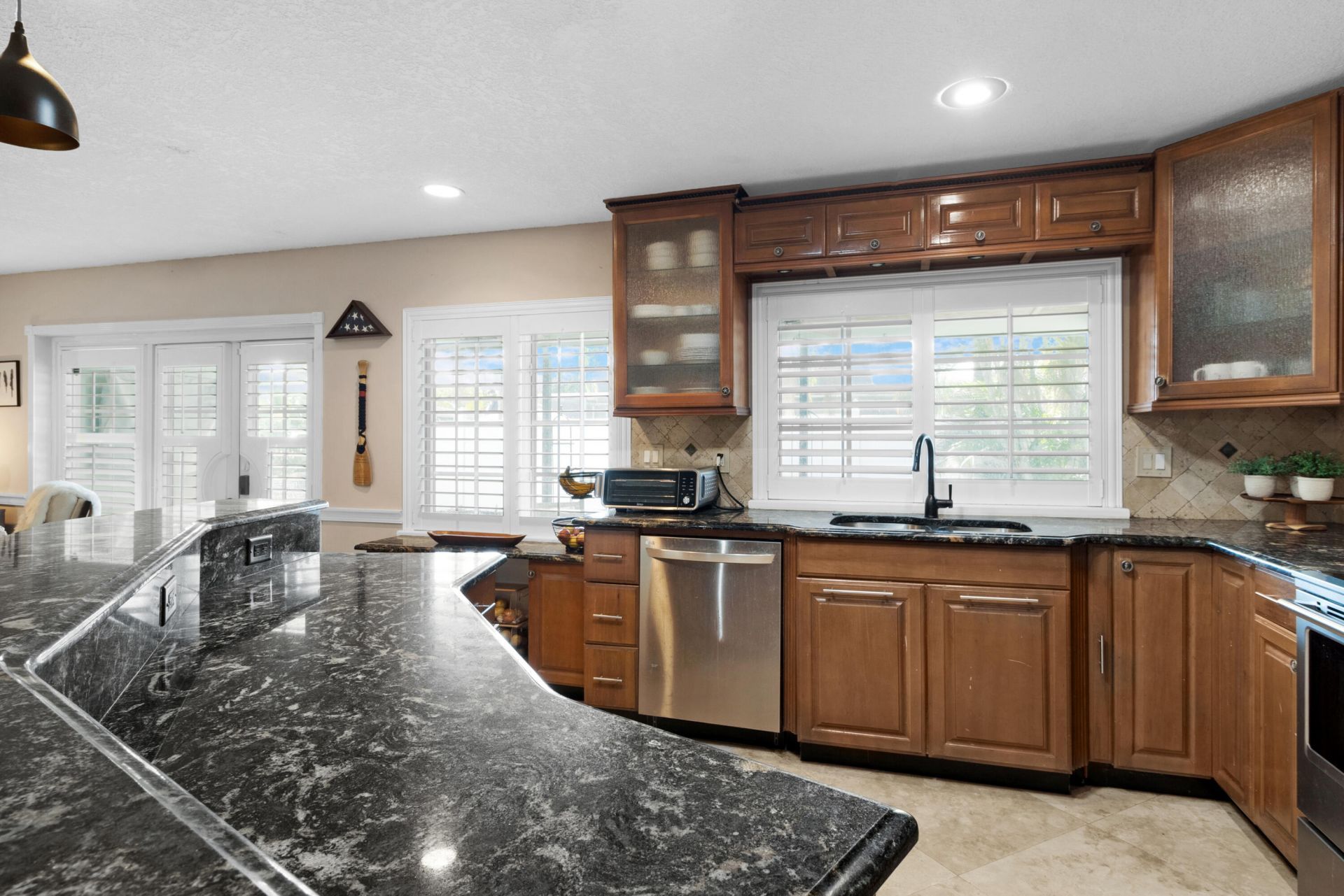 8017 NW 74th Terrace, Tamarac, FL 33321 Photo