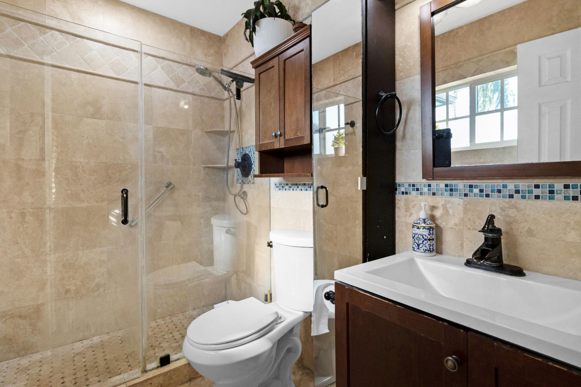 8017 NW 74th Terrace, Tamarac, FL 33321 Photo