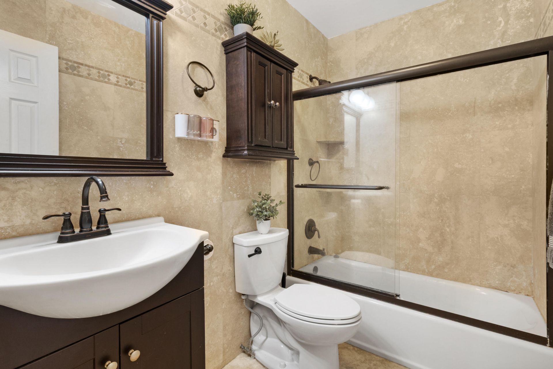 8017 NW 74th Terrace, Tamarac, FL 33321 Photo