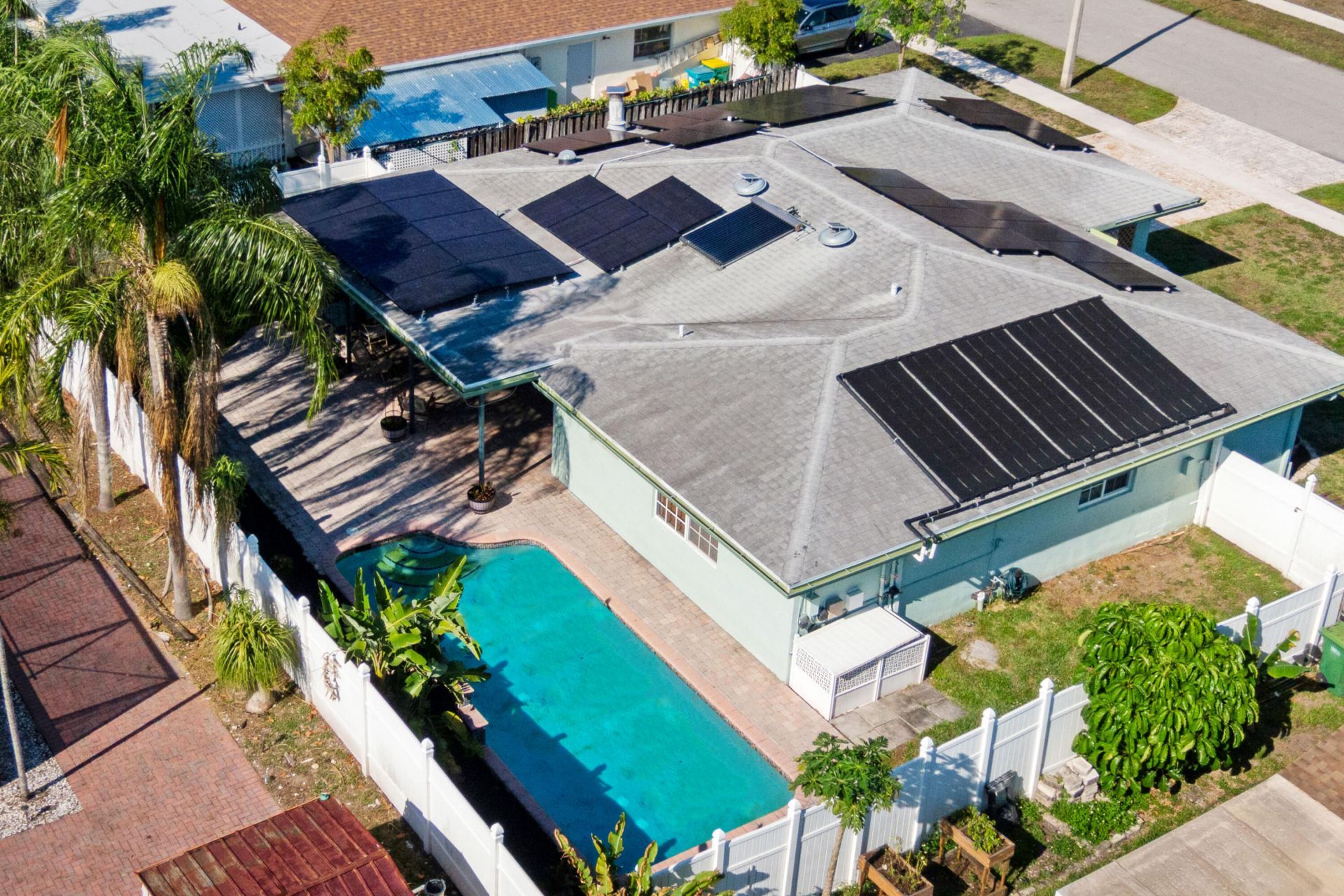 8017 NW 74th Terrace, Tamarac, FL 33321 Photo