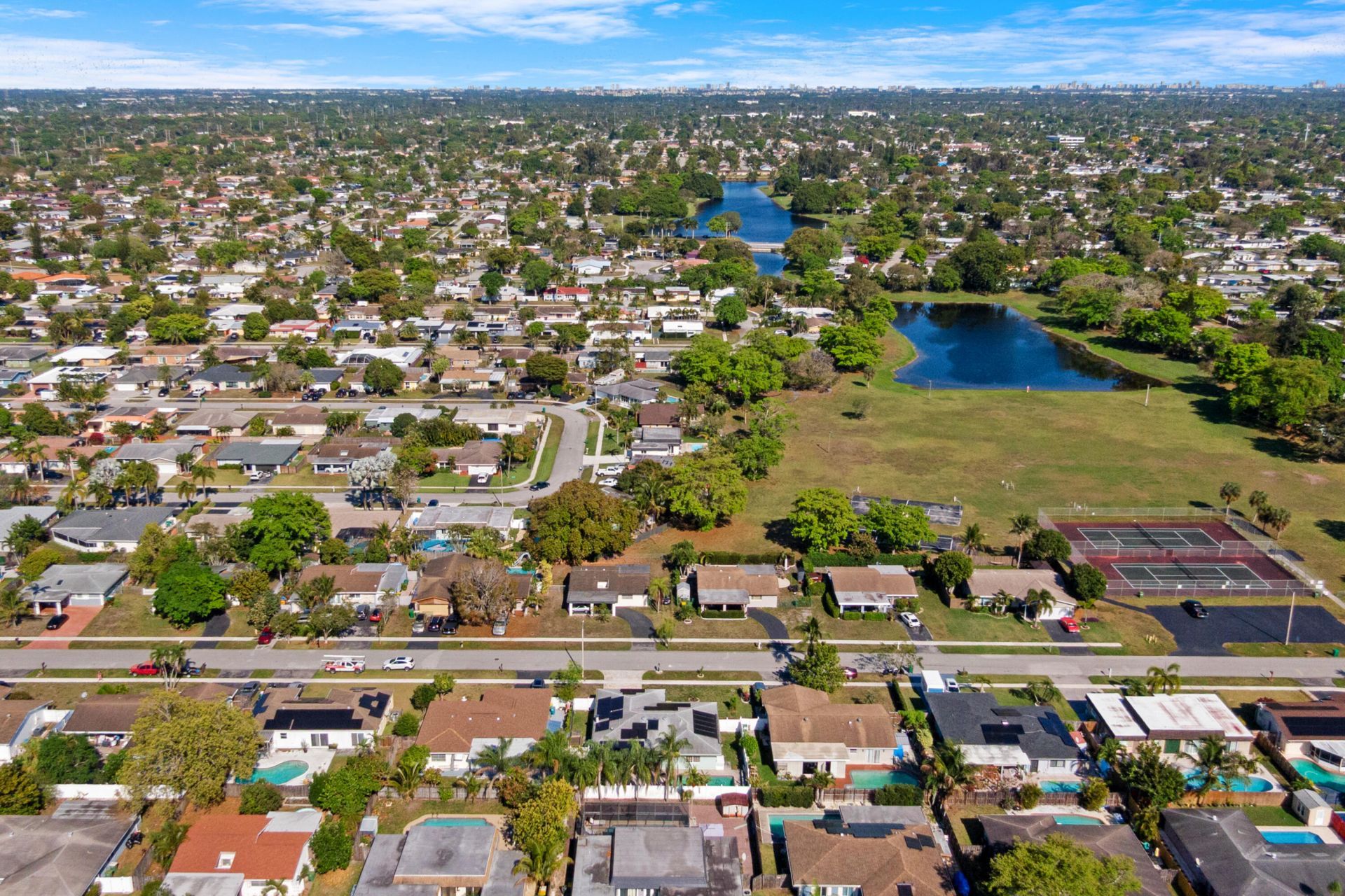 8017 NW 74th Terrace, Tamarac, FL 33321 Photo