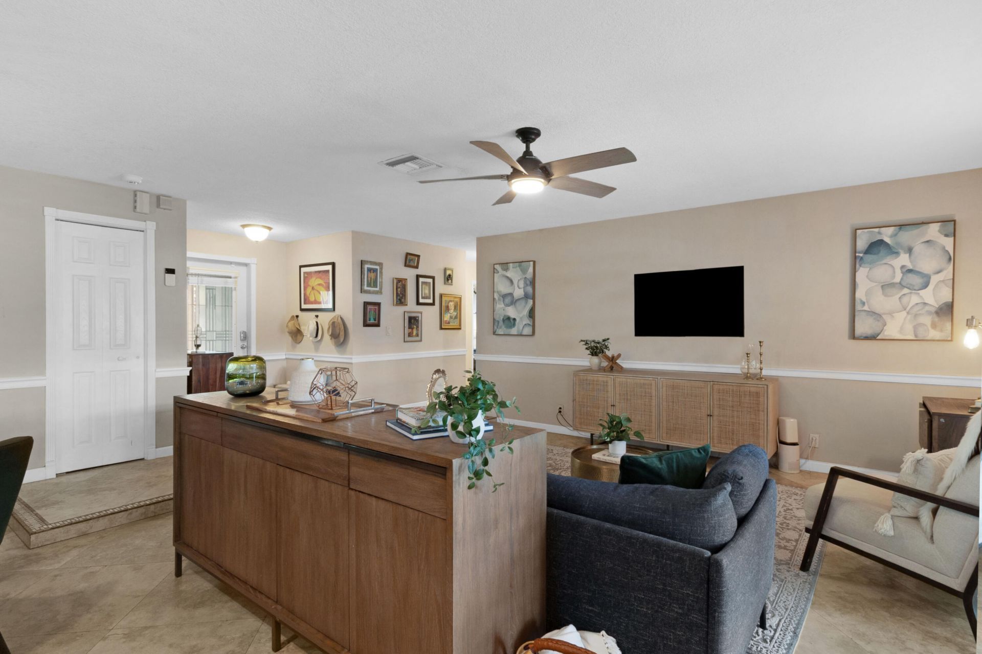 8017 NW 74th Terrace, Tamarac, FL 33321 Photo