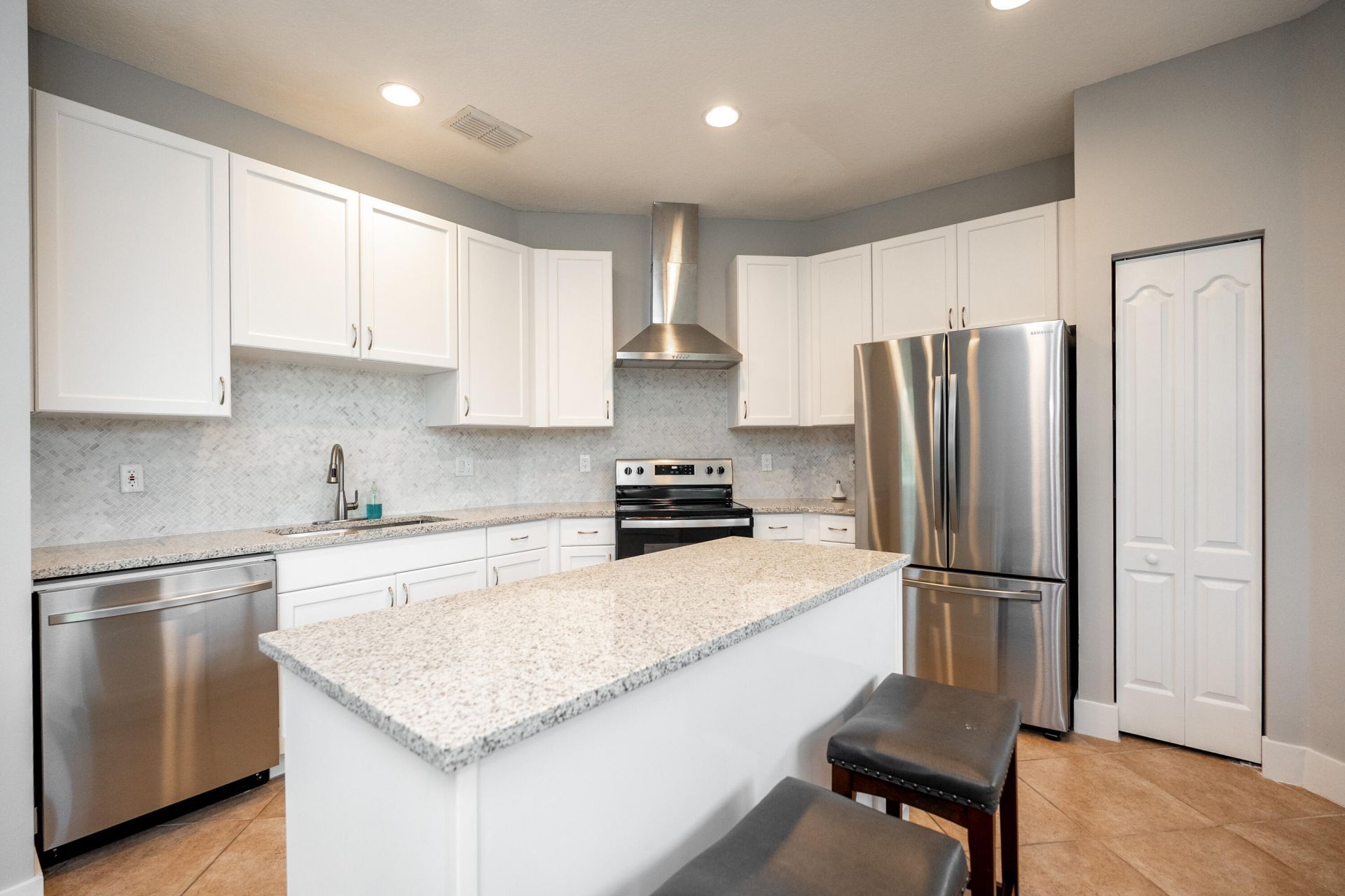 9692 SW Lindale Trace Boulevard, Port Saint Lucie, FL 34987 Photo