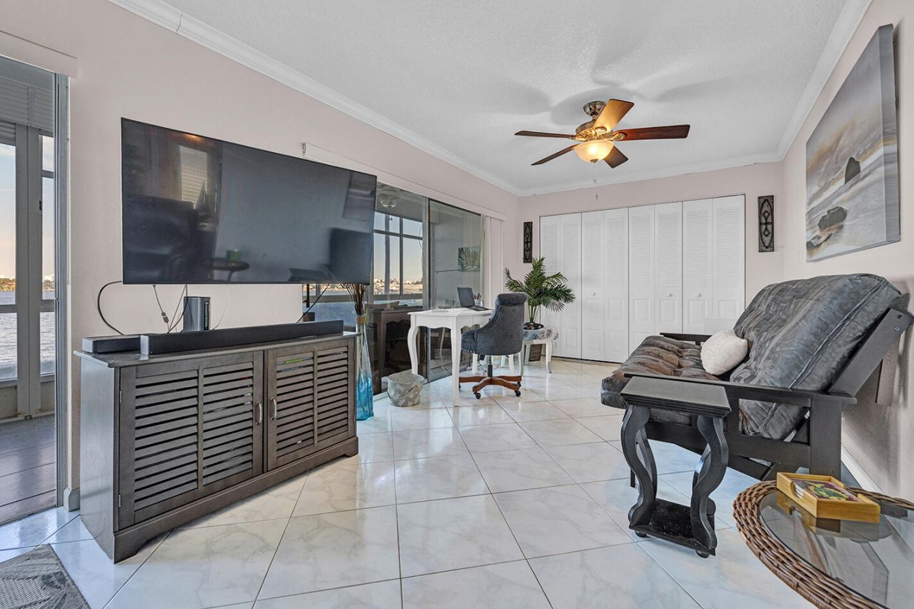 100 Waterway Drive S, Unit 109, Lantana, FL 33462 Photo