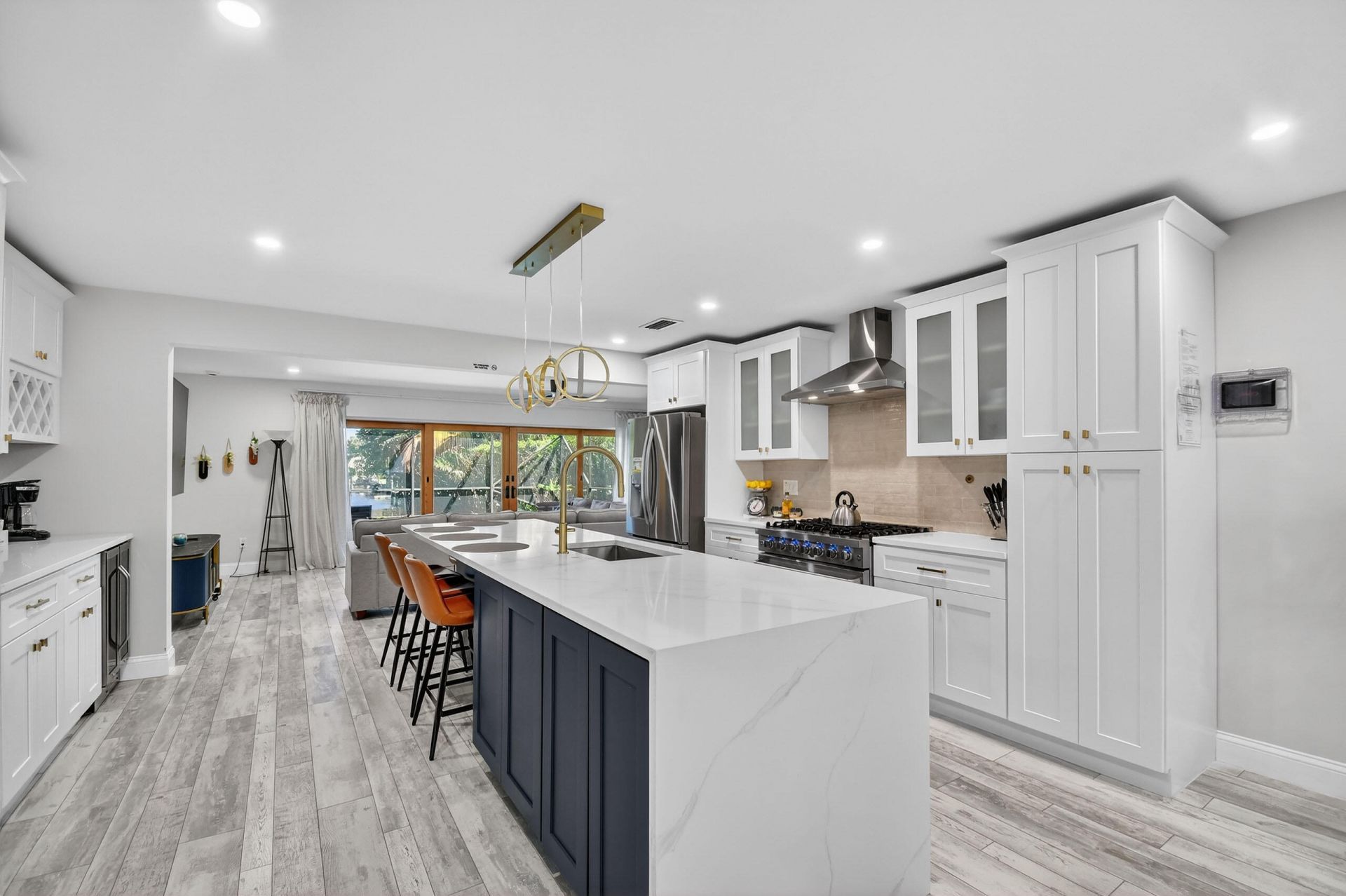 8416 Pine Tree Lane, West Palm Beach, FL 33406 Photo