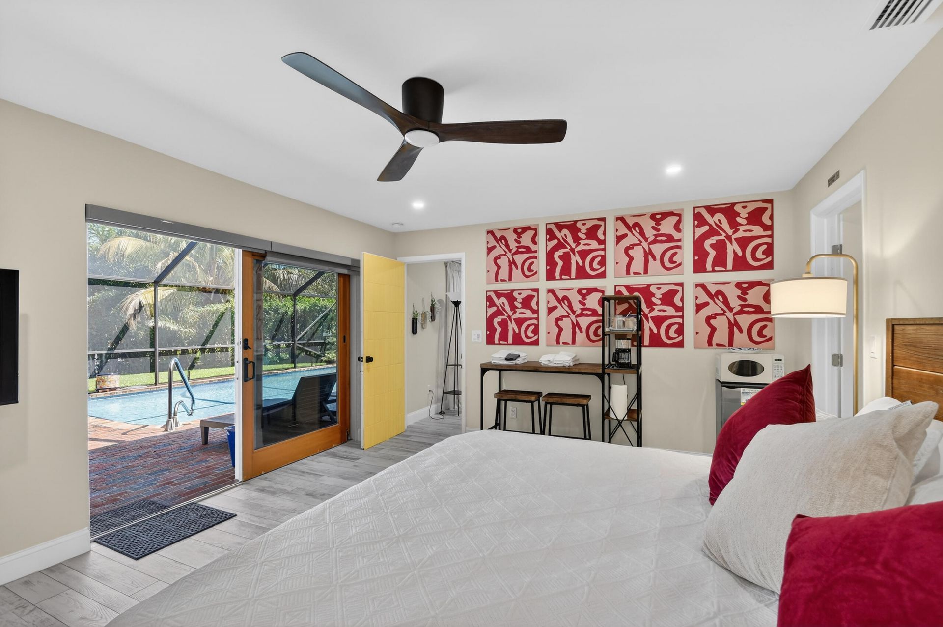 8416 Pine Tree Lane, West Palm Beach, FL 33406 Photo