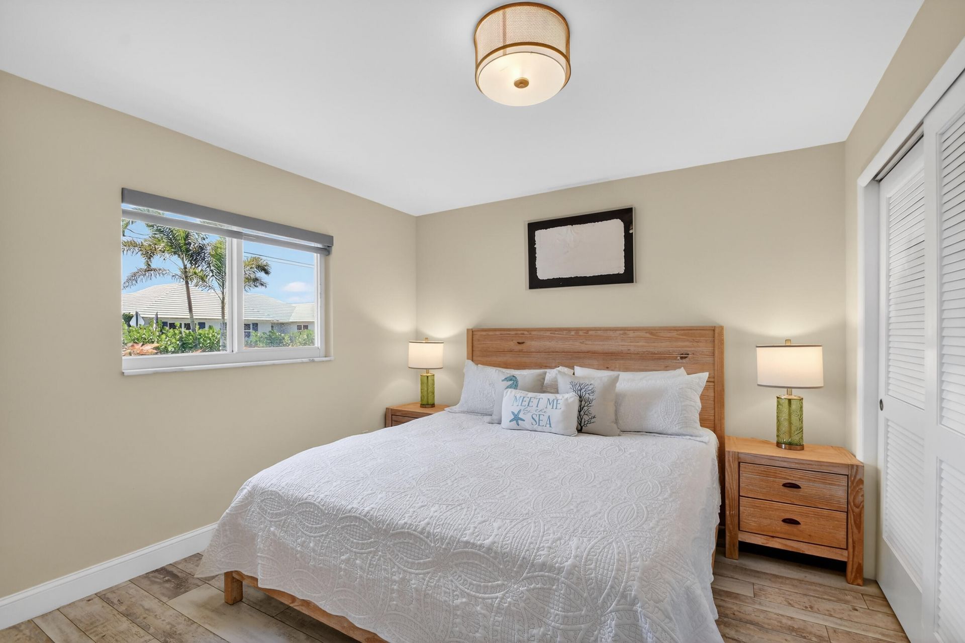 8416 Pine Tree Lane, West Palm Beach, FL 33406 Photo