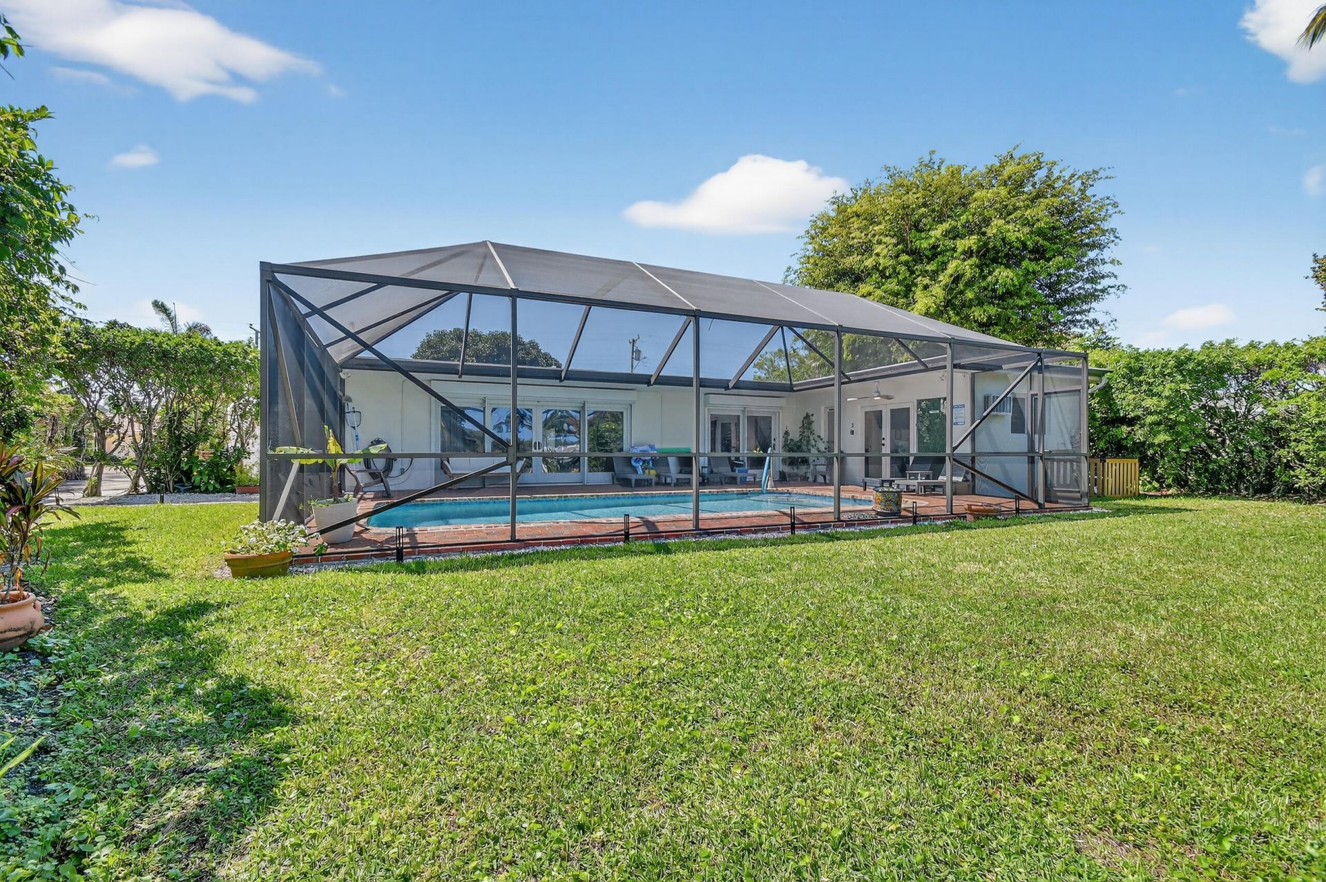 8416 Pine Tree Lane, West Palm Beach, FL 33406 Photo