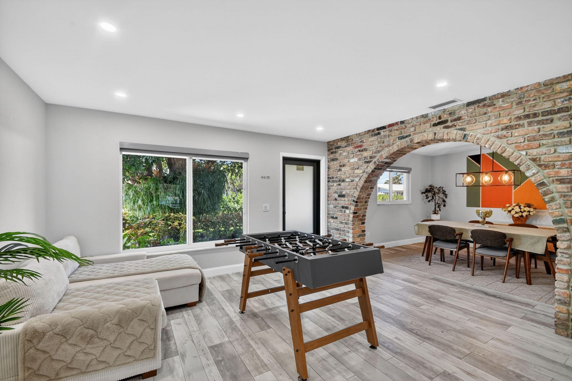 8416 Pine Tree Lane, West Palm Beach, FL 33406 Photo