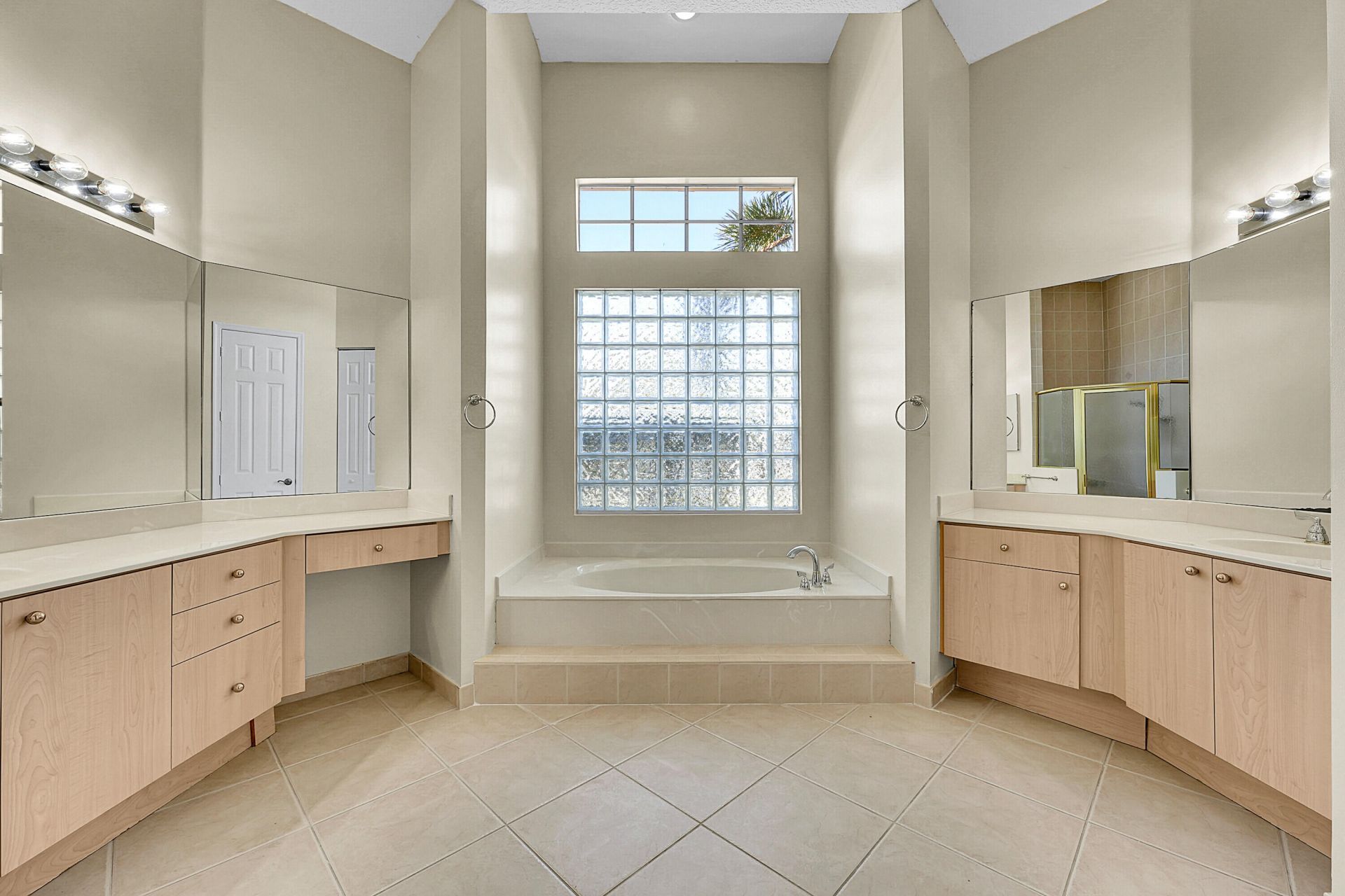 211 NW Pleasant Grove Way, Port Saint Lucie, FL 34986 Photo