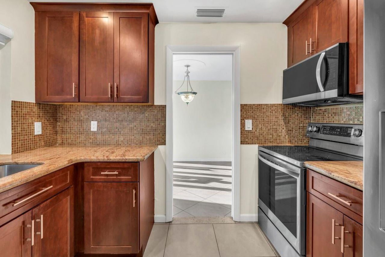 290 NW 65th Avenue, Margate, FL 33063 Photo