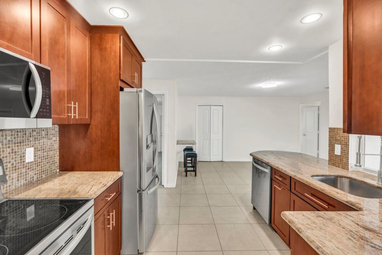 290 NW 65th Avenue, Margate, FL 33063 Photo