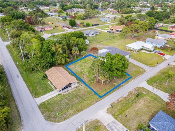 3804 Avenue M, Fort Pierce, FL 34947