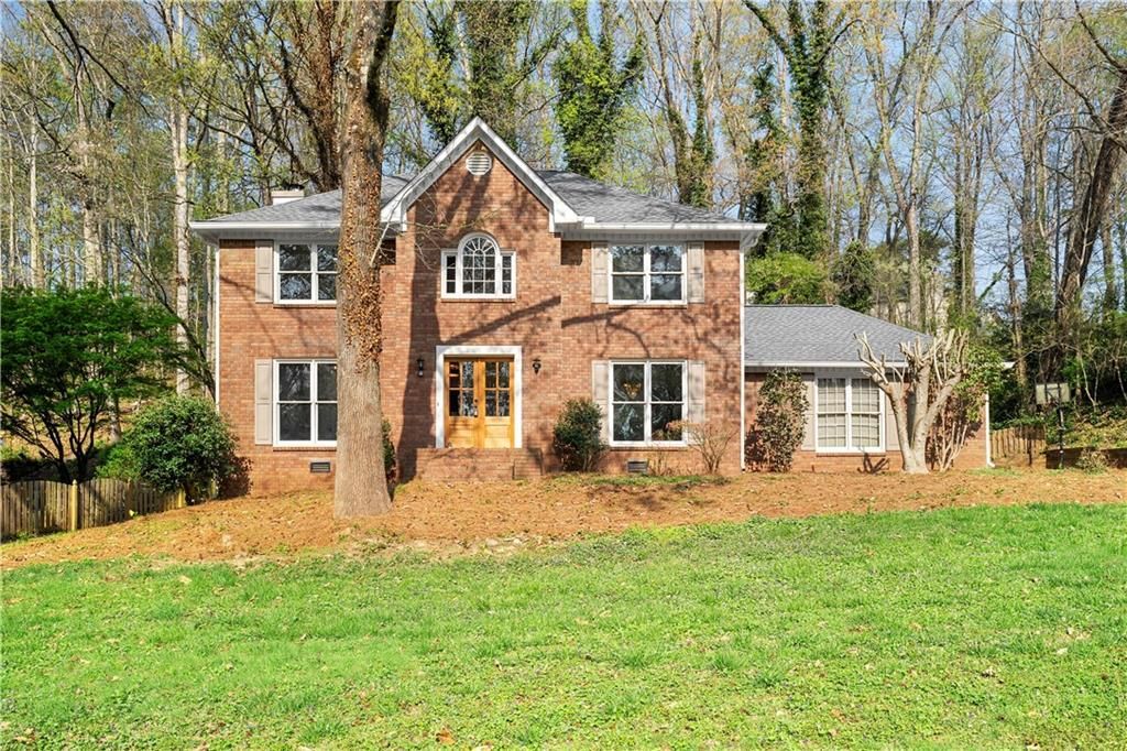 490 Guilford Circle, Marietta, GA 30068 Main Photo