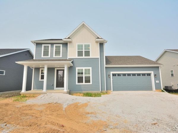 1190 Arrowood CIRCLE W, Oconomowoc, WI 53066