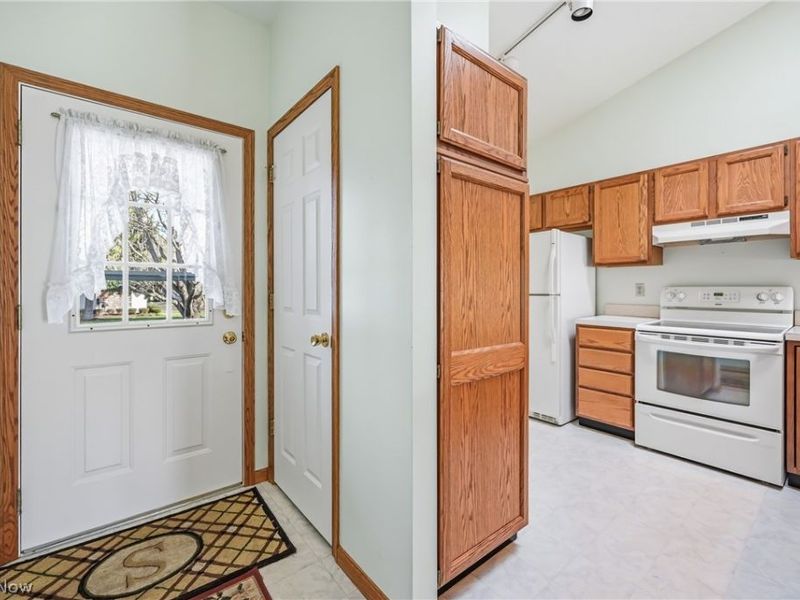 117 Greenfield Oval, Warren, OH 44483 Photo 17