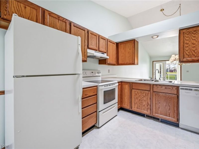 117 Greenfield Oval, Warren, OH 44483 Photo 20