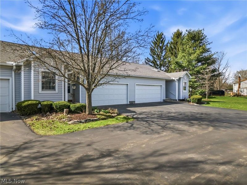 117 Greenfield Oval, Warren, OH 44483 Photo 3