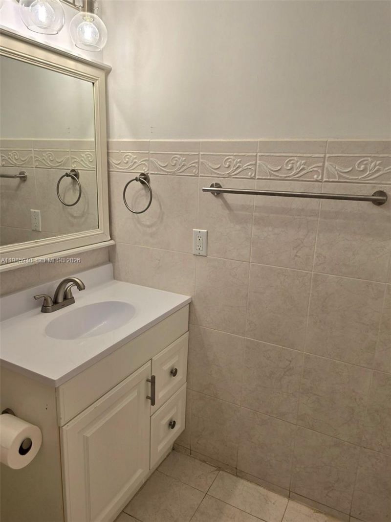 8701 SW 141st St, Unit B2, Palmetto Bay, FL 33176 Photo