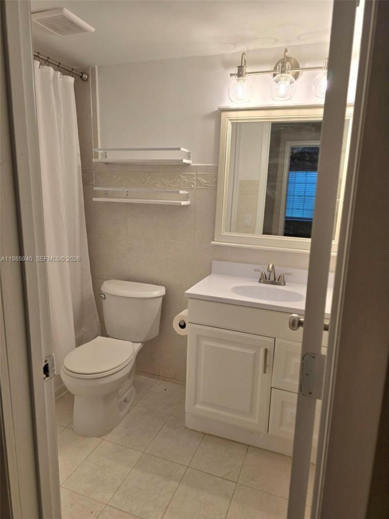 8701 SW 141st St, Unit B2, Palmetto Bay, FL 33176 Photo