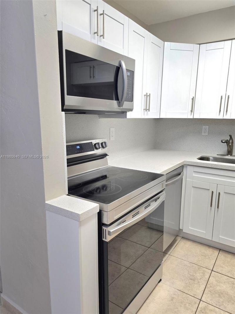8701 SW 141st St, Unit B2, Palmetto Bay, FL 33176 Photo